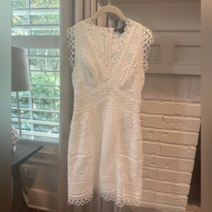 White French Connection v-neck sleeveless embroidered dress, fully lined, Size 6
